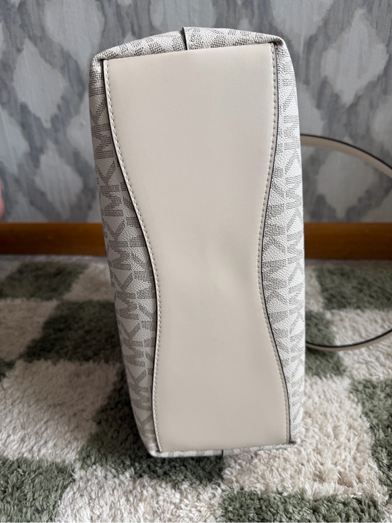 Michael Kors 🎀 Large Shoulder Bag